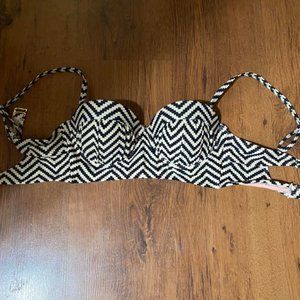 Ladies Small Bikini Top Xhilaration Swimwear S